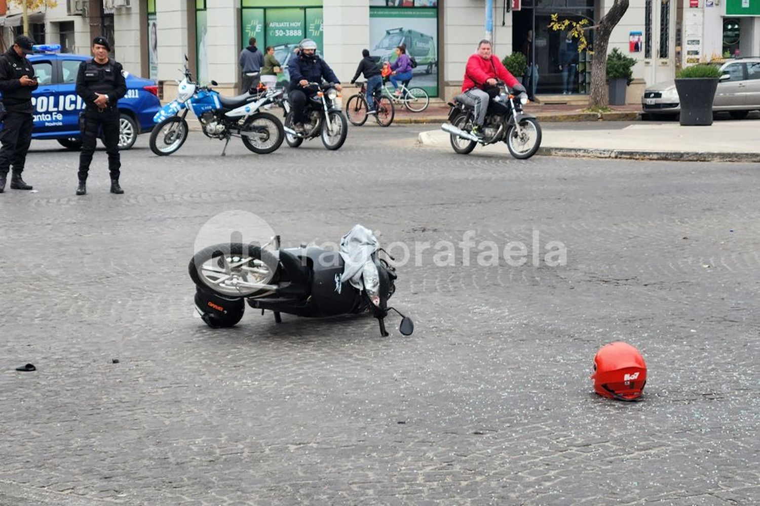 Caos en pleno centro: accidente y corte de tránsito en boulevard Santa Fe