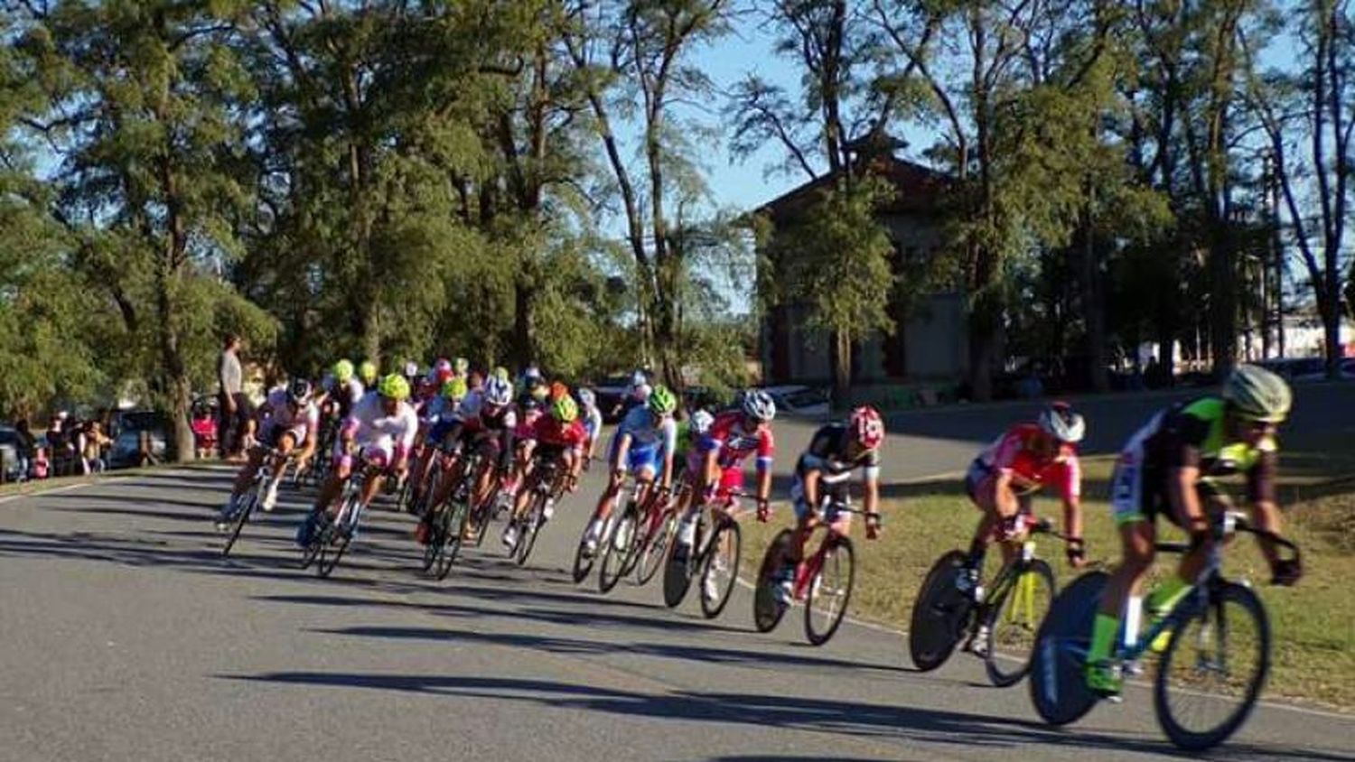 Hubo actividad en la pista municipal.