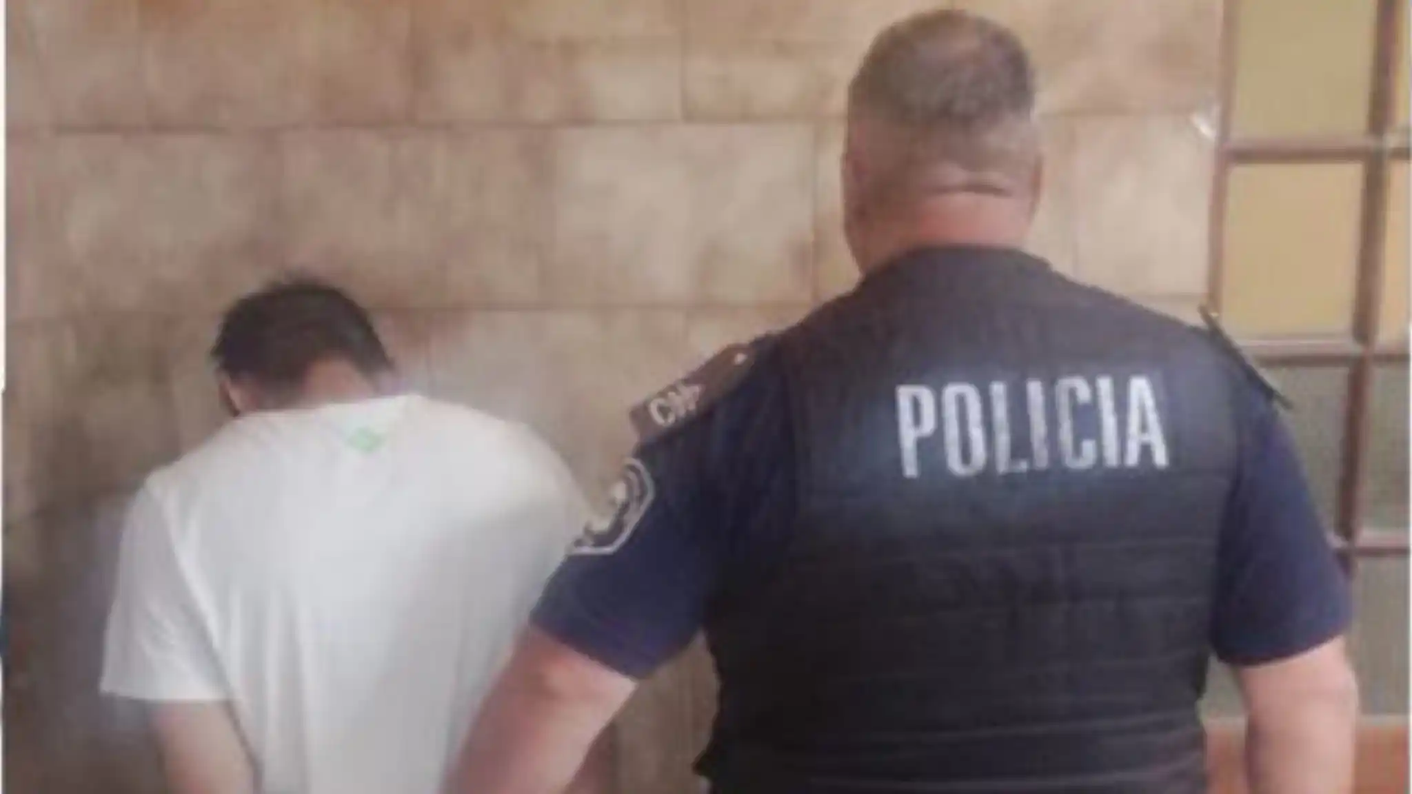 El detenido se encontraba vinculado a múltiples hechos delictivos en la ciudad.