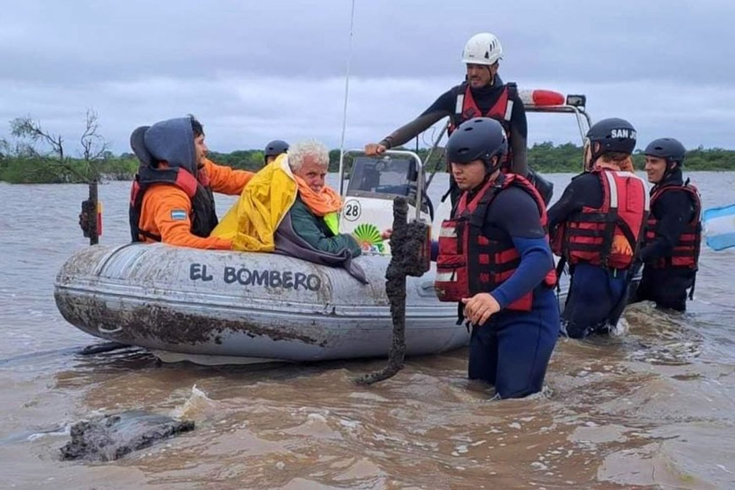 En medio de la emergencia climática, los bomberos entrerrianos le reclaman aportes a Provincia