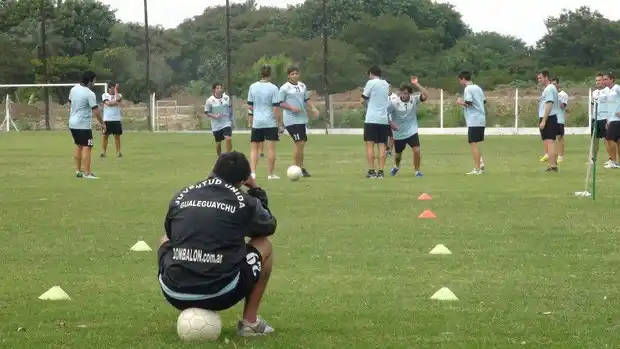 Si Juventud gana o empata esta tarde quedará al borde de su clasificación