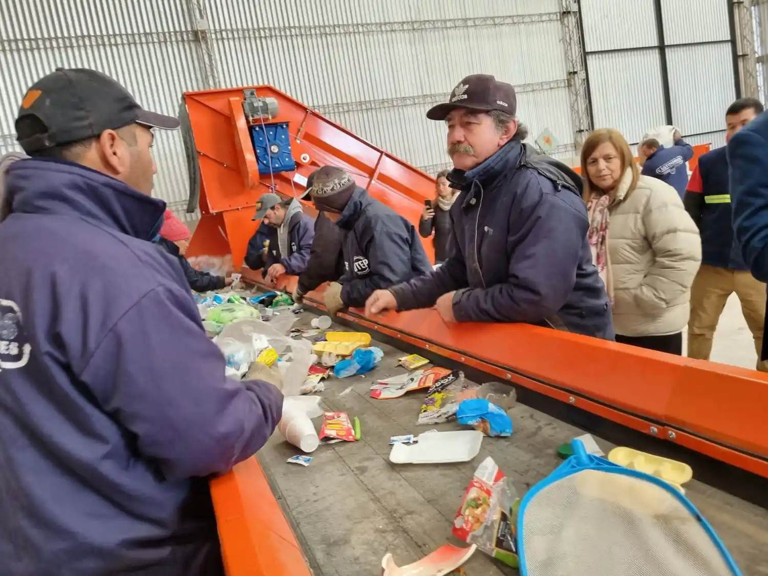 El establecimiento fue acondicionado específicamente para desarrollar la tarea de separación de residuos