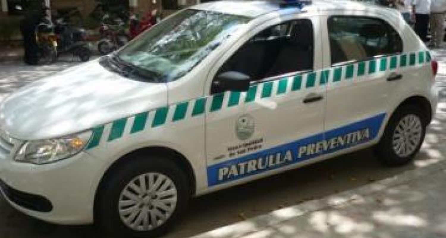 Inspectores y camioneta fueron a parar a la zanja