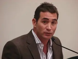 Miramar: Intendente Hogan llamó a la unidad pero terminó agrediendo a un vecino