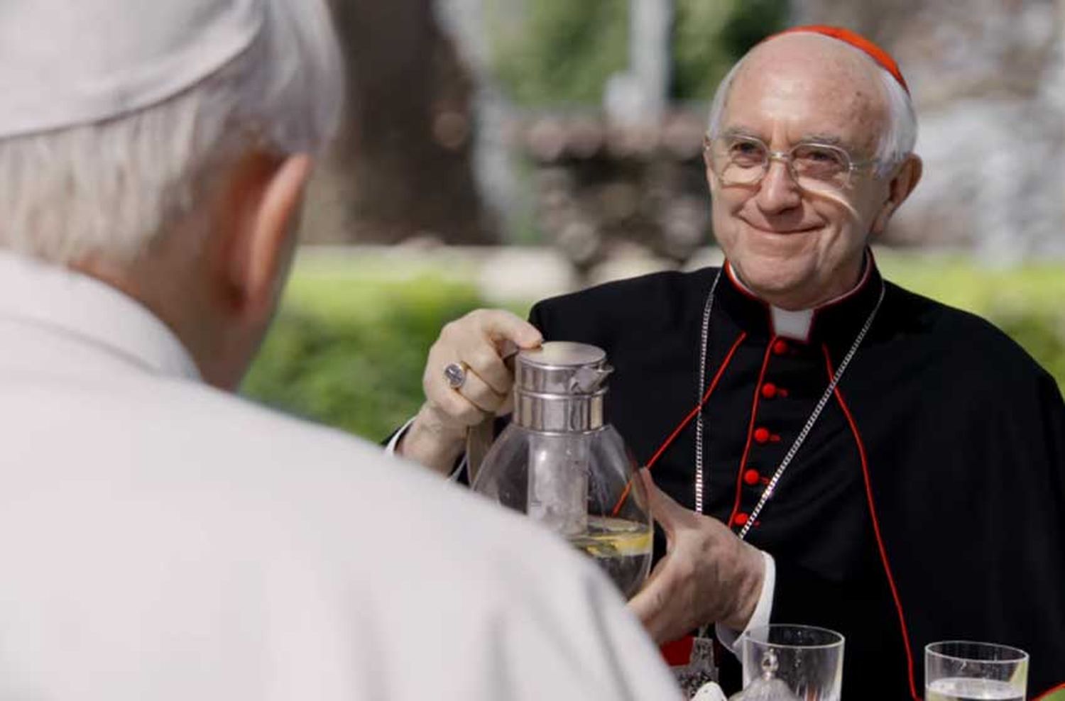 Estrenan el trailer de "Los dos Papas" basada en Benedicto XVI y Francisco