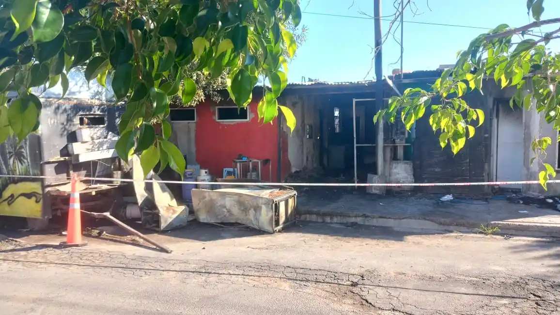 Trágico incendio en una rotisería de Victoria: dos mujeres murieron atrapadas por las llamas