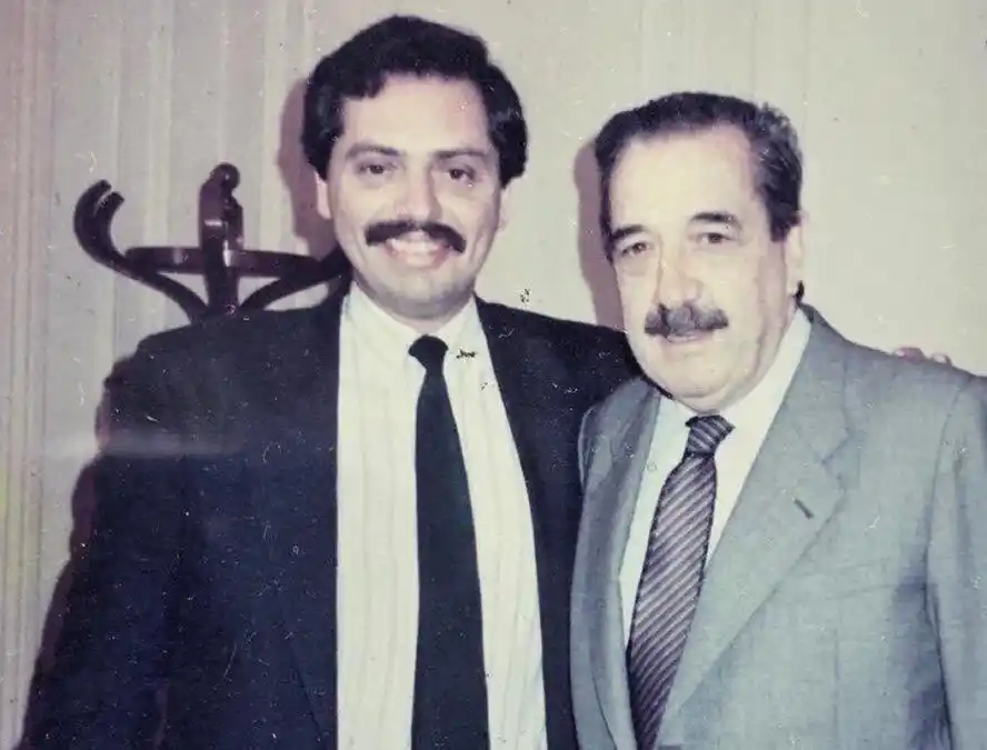 Alberto Fernández abrió y cerró su discurso "anti-grieta" evocando la figura de Raúl Alfonsín