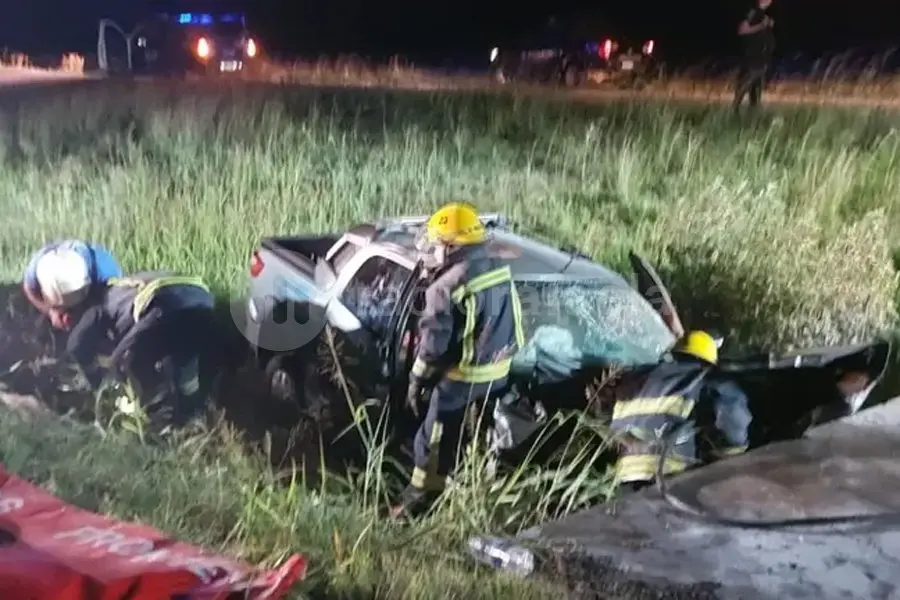 Dos personas fallecidas en Ruta Nacional N°19: “La camioneta impactó contra la única alcantarilla de toda la autovía”