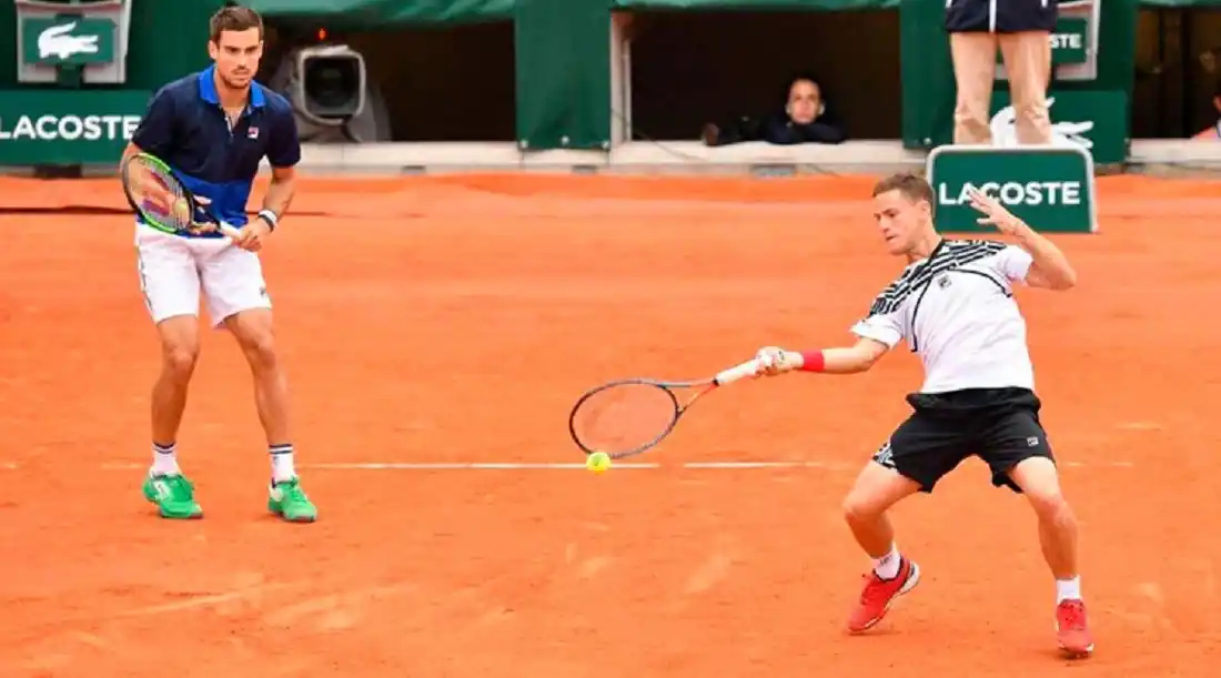 Schwartzman y Pella siguen avanzando en dobles