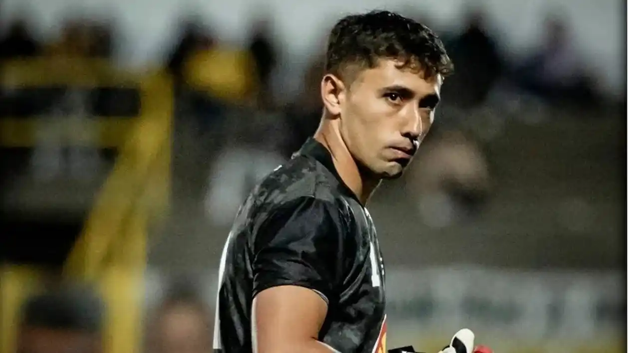 Pérez vuelve a Santamarina.