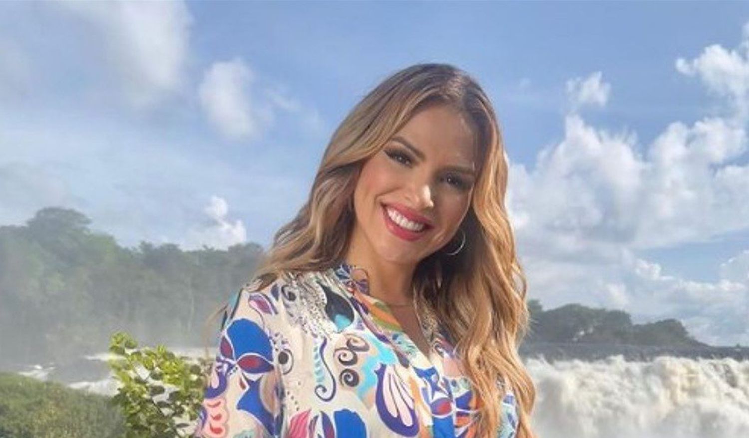 Anmarie Camacho da la bienvenida a su bebé