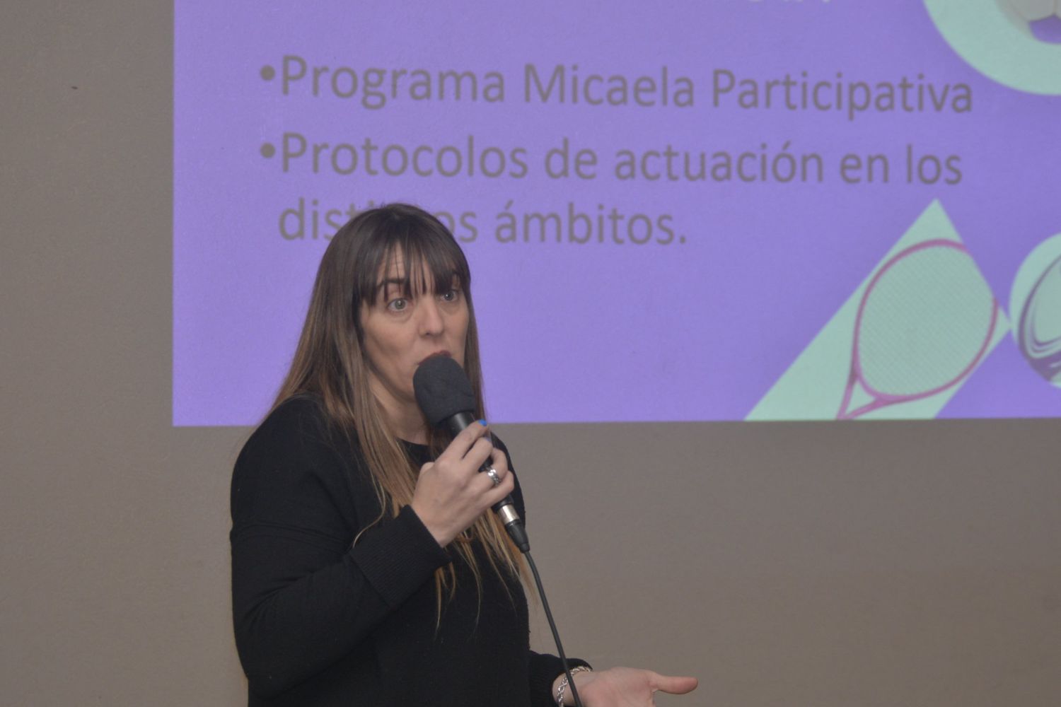 Matilde Vide, Directora de Política de Género y Diversidad Sexual del Municipio, reveló datos sobre las capacitaciones a trabajadores municipales.