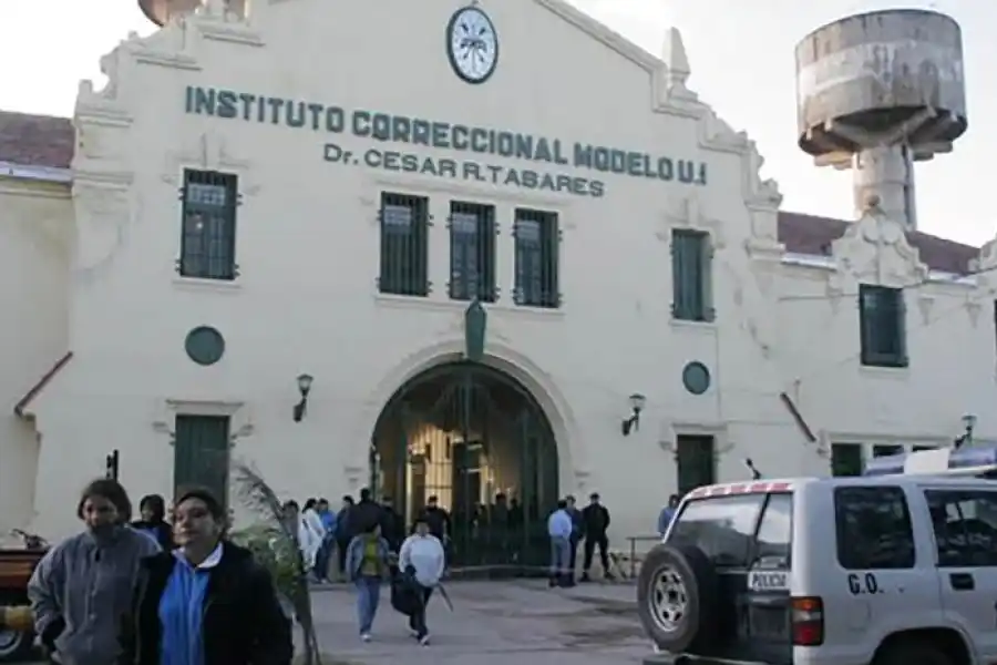 Lo encontraron ahorcado: apareció muerto en su celda un narco vinculado a Los Monos