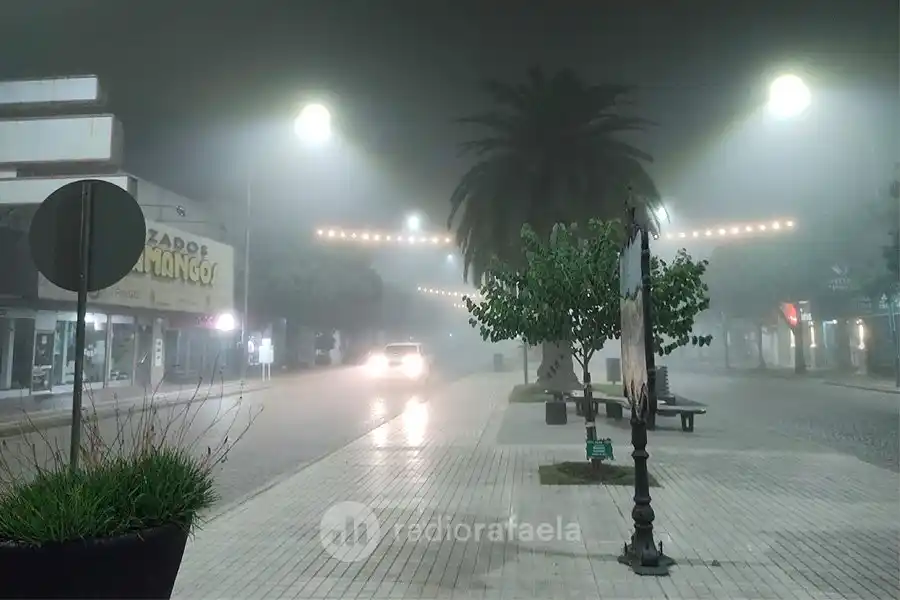 En pleno verano, Rafaela adoptó una postal de clima londinense: el pronóstico de este miércoles