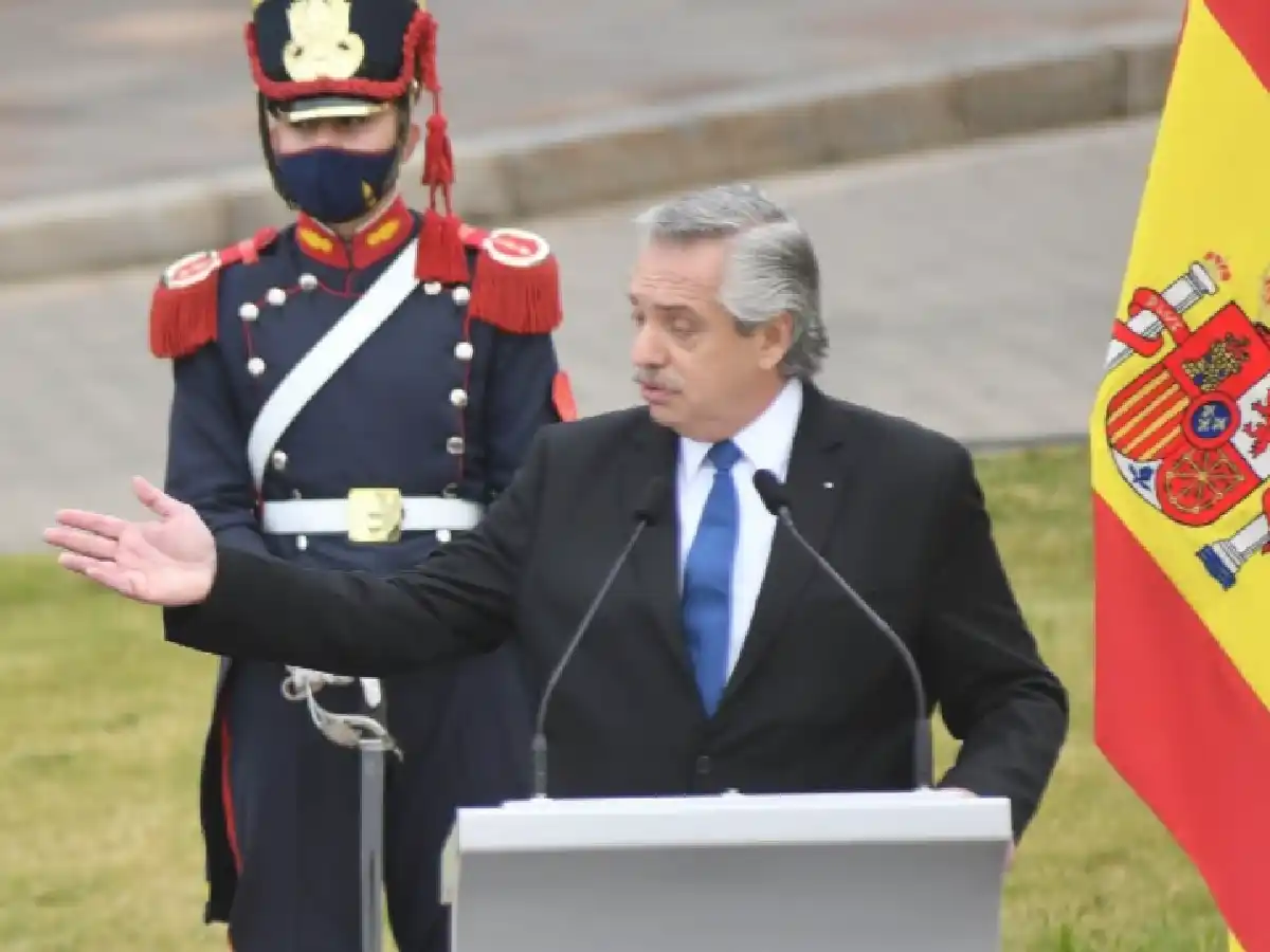 El Presidente se disculpó por su comentario: "Es un orgullo nuestra diversidad"