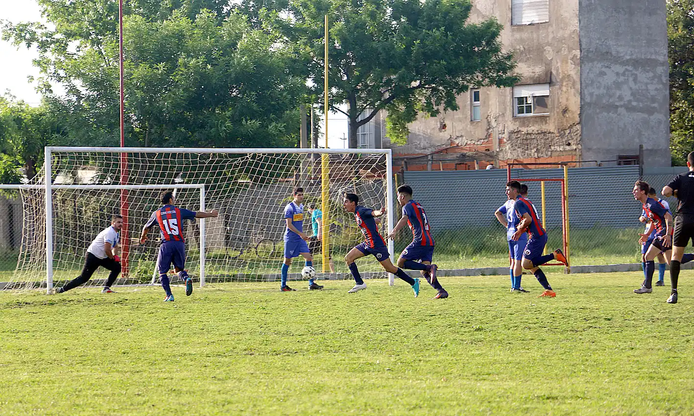 Cerro Porteño, Sportivo Larroque y Black River clasificaron a semifinales
