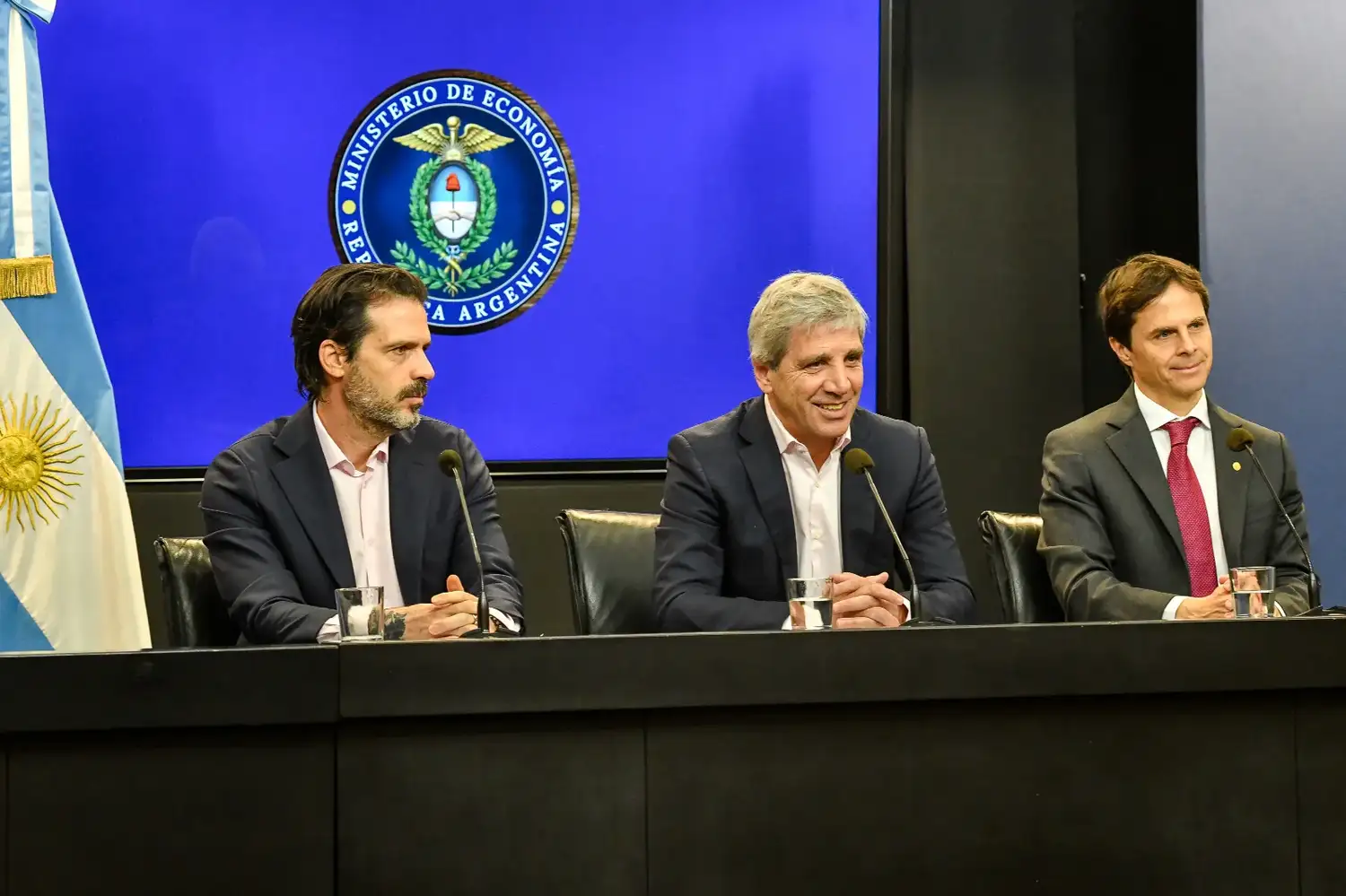 Caputo anunció el Programa de Licitación de Plazos Fijos con Destino a Crédito Hipotecario
