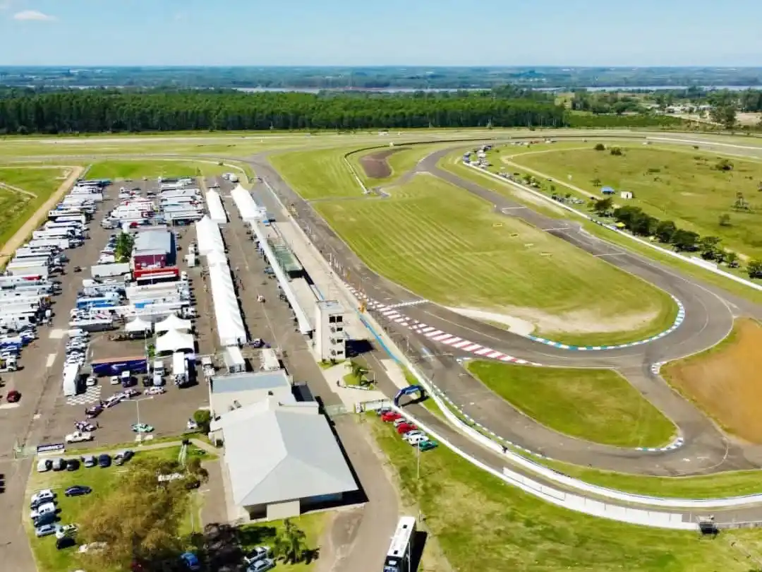 Autódromo asfaltado, a 56 años del gran paso