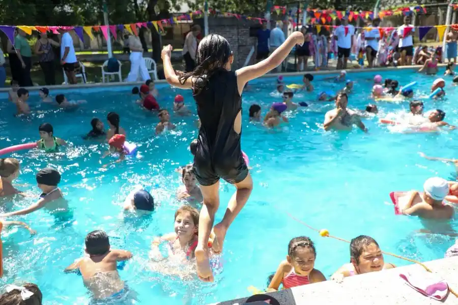 Abrieron sus puertas las Escuelas de Verano del Gobierno de la Provincia: “Queremos que disfruten”