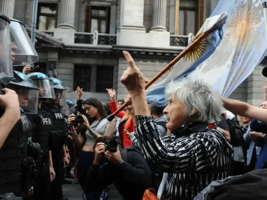 La marcha terminó con más de un centenar de detenidos.