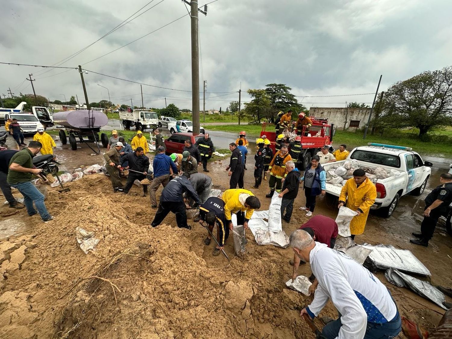 Ramallo: Tras la tormenta, el intendente declaró emergencia hidráulica, hídrica y en seguridad