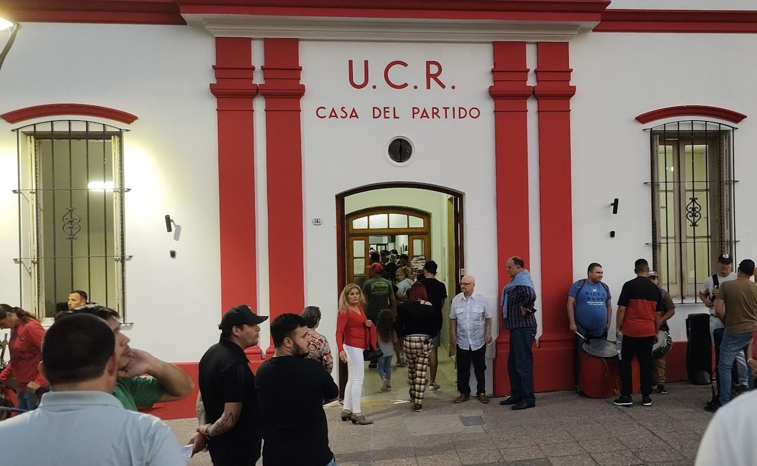 Se viene el congreso de la UCR: ¿Es posible una alianza con Milei?