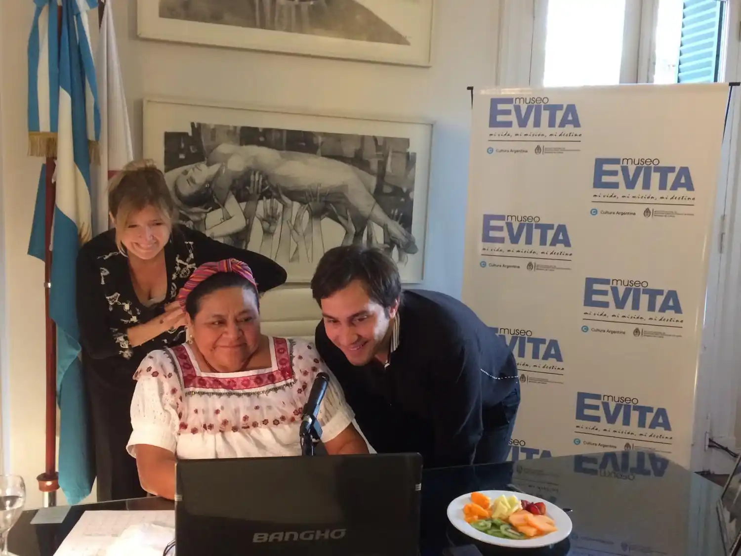 Rigoberta Menchú y Mujeres Premio Nobel piden por la Paz desde el Museo Evita