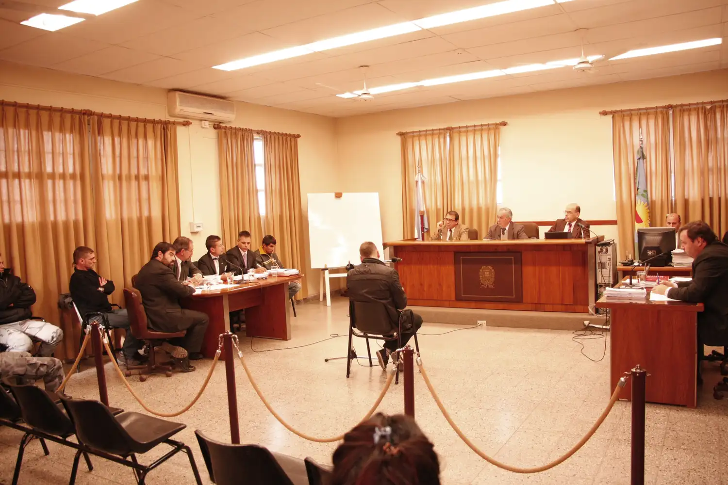 Juicio: es complicada la situación de dos enjuiciados por un grave ilícito