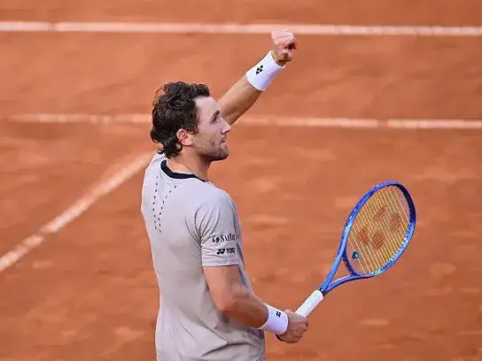 Ruud se impuso con autoridad en una de las semifinales.