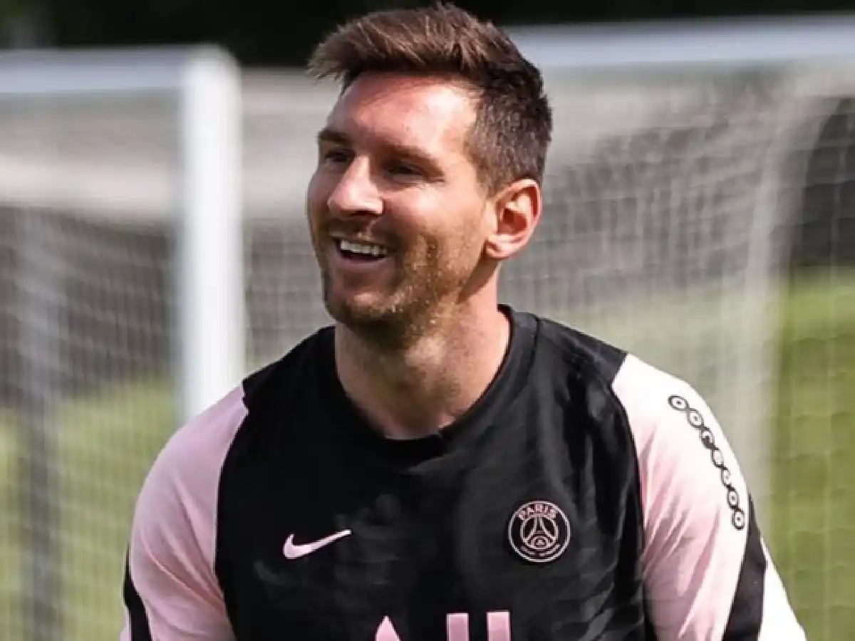 Leo Messi cortó sus vacaciones y comenzó la pretemporada con el PSG