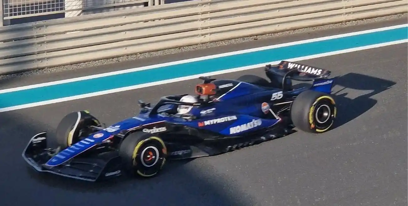 Fórmula 1: Carlos Sainz ya se subió al monoplaza de Williams que usaba Franco Colapinto