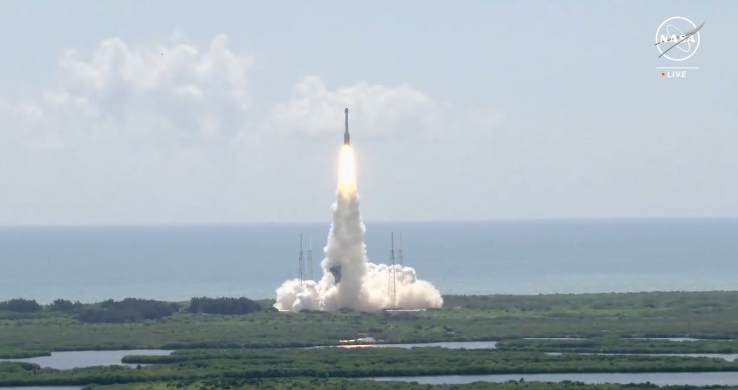 Liftoff! Tras varios aplazamientos, despegó el primer vuelo tripulado del Boeing Starliner, rival de Space X