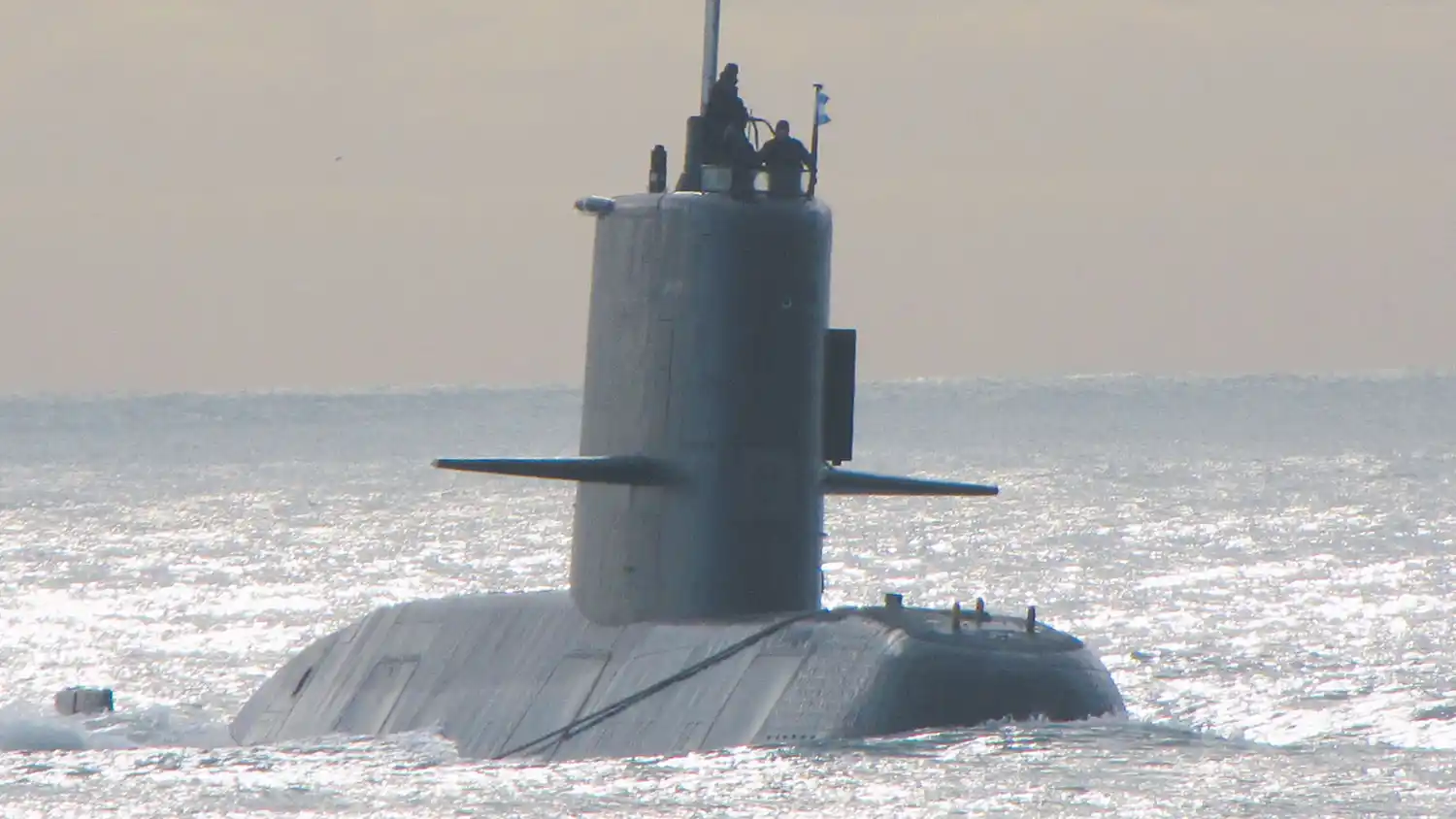 Convocan a realizar un apagón nacional por los submarinistas desaparecidos