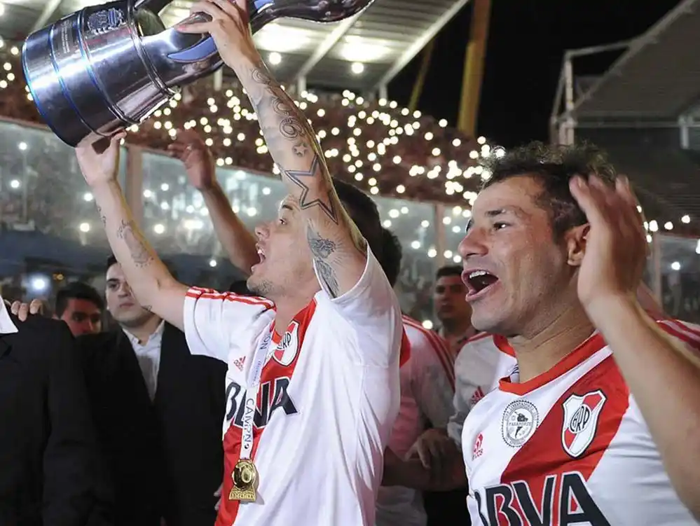 Un dirigente de River se acordó de Tevez en medio de los festejos