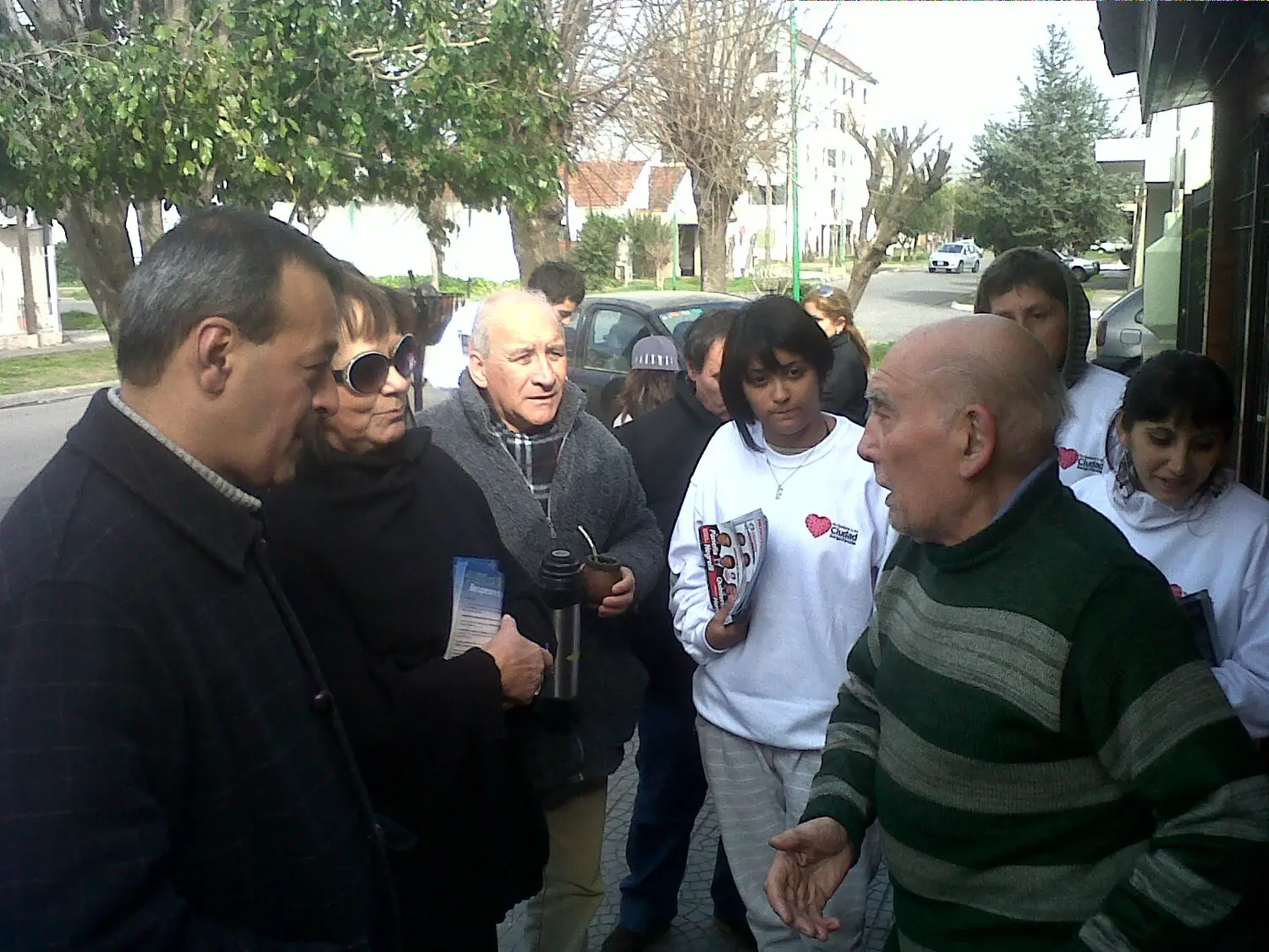 Elecciones 2015: Panella denunció a Bruera por rotura de carteles de campaña en La Plata