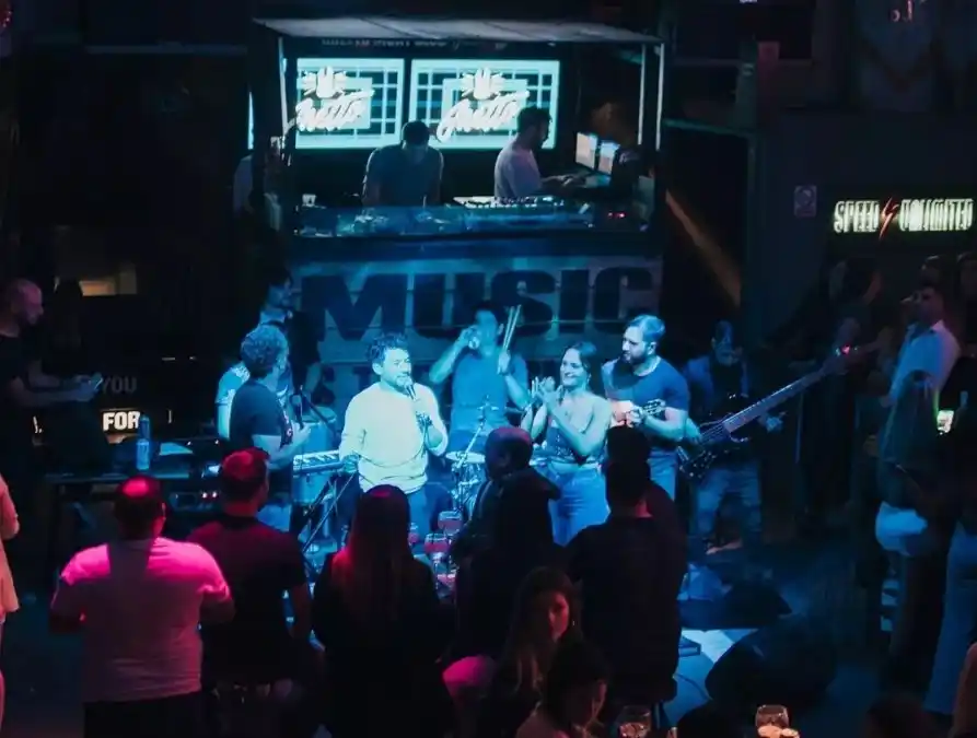 Las bandas musicales también volvieron al ruedo