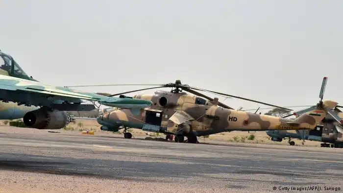 Camerún: 52 muertos tras bombardeo a campo de refugiados