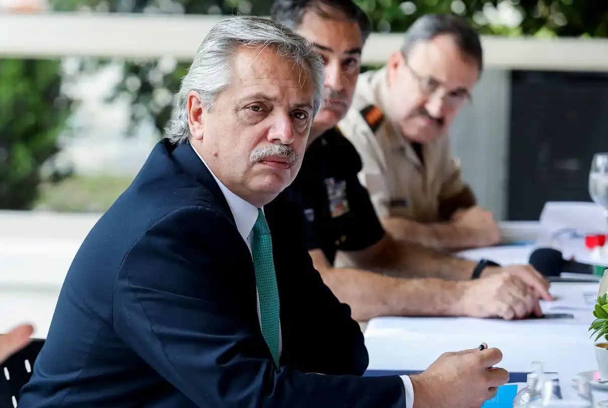 Fernández anunció que enviará proyectos para congelar precios de alquileres y créditos