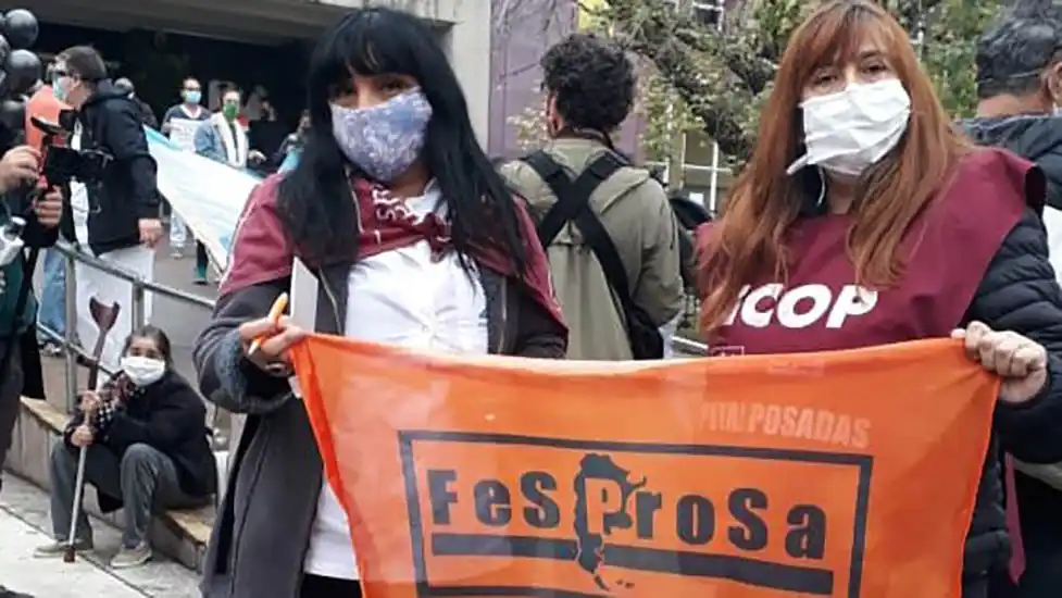 Marcha de médicos bonaerenses de Cicop en San Miguel