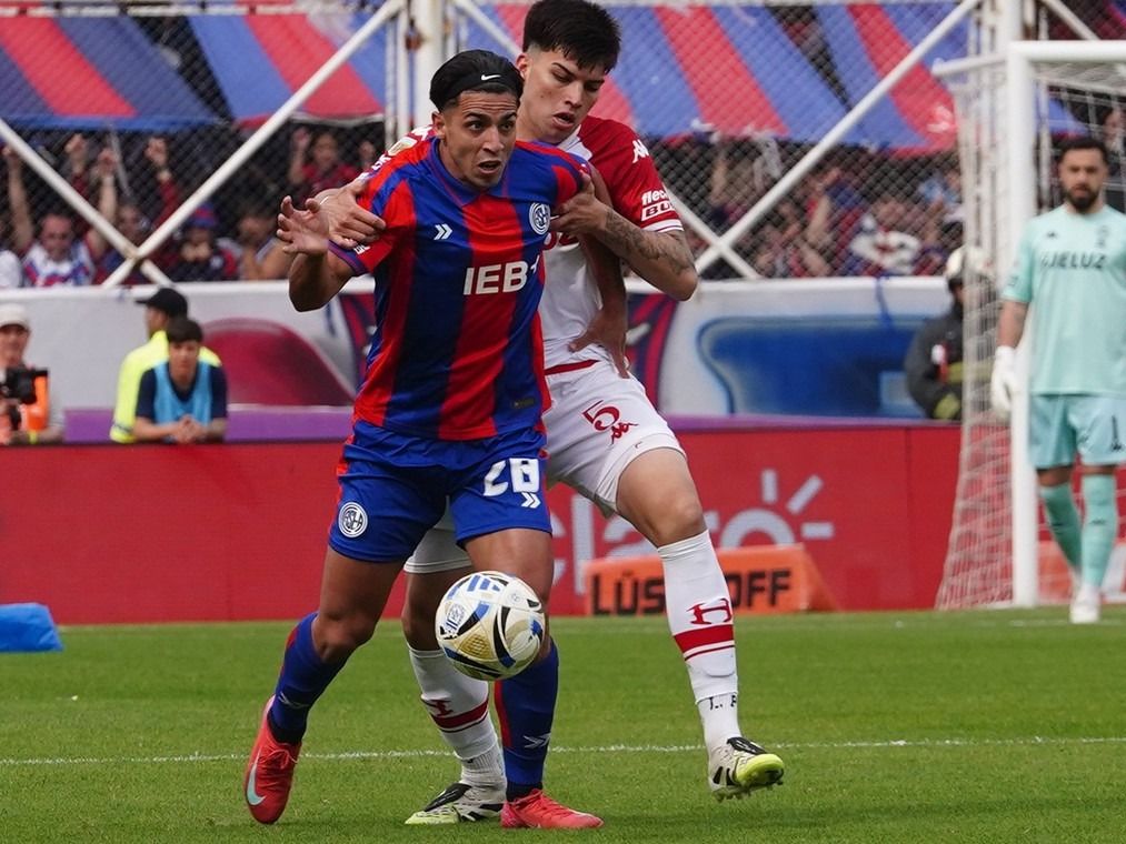 San Lorenzo no pudo aprovechar la superioridad numérica y empató ante Huracán