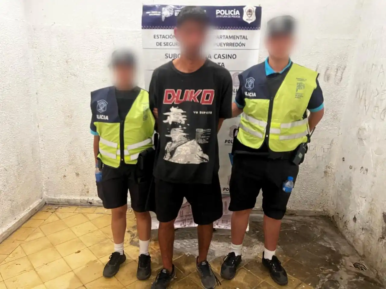 Manoteó una visera en Las Toscas, avisaron a la policía y terminó detenido