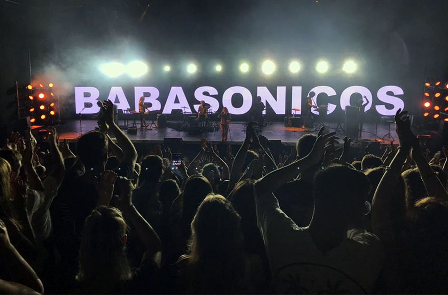 Babasónicos presentó»Discutible», su último disco en Rosario