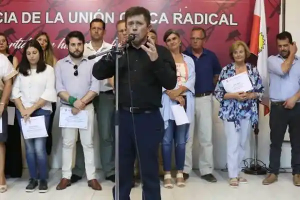 El titular de la UCR E.R dijo que la fórmula Macri-Pichetto les “cayó como un balde de agua fría"
