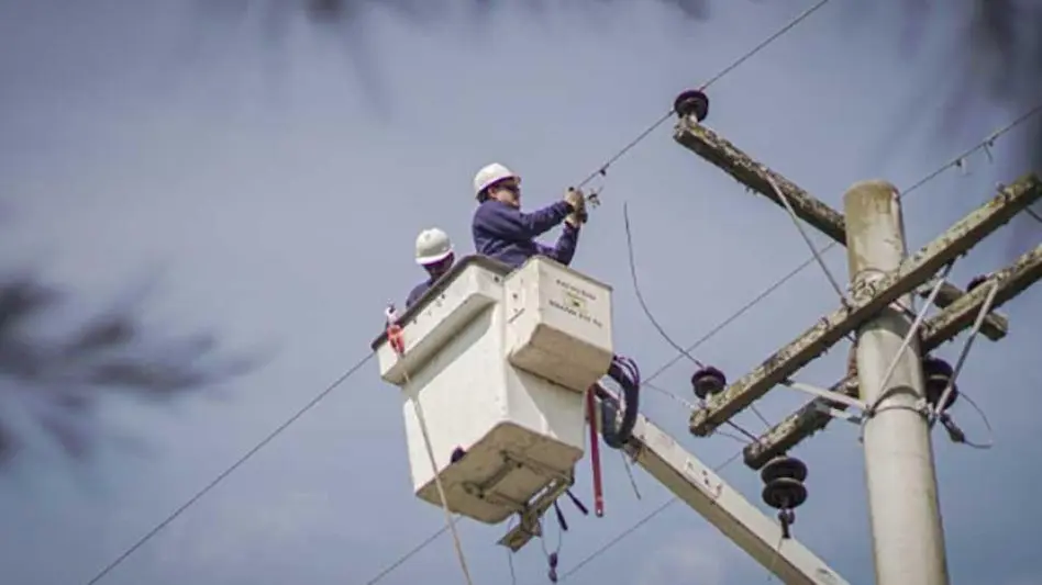 Edea Activa Plan de Emergencia Tras Tormenta Eléctrica: Siete Barrios Afectados Buscan Recuperar el Suministro