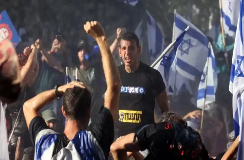 Los médicos anunciaron un paro total y se intensifican las protestas en Israel por una reforma judicial