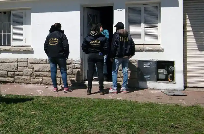 Siguen detenidos los integrantes de una banda, acusados de asalto