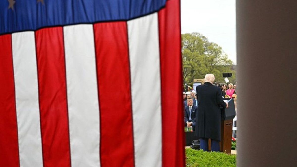 TRUMP no hizo caso a ninguno de sus asesores: aranceles «mundiales» tendrán consecuencias (+Análisis)
