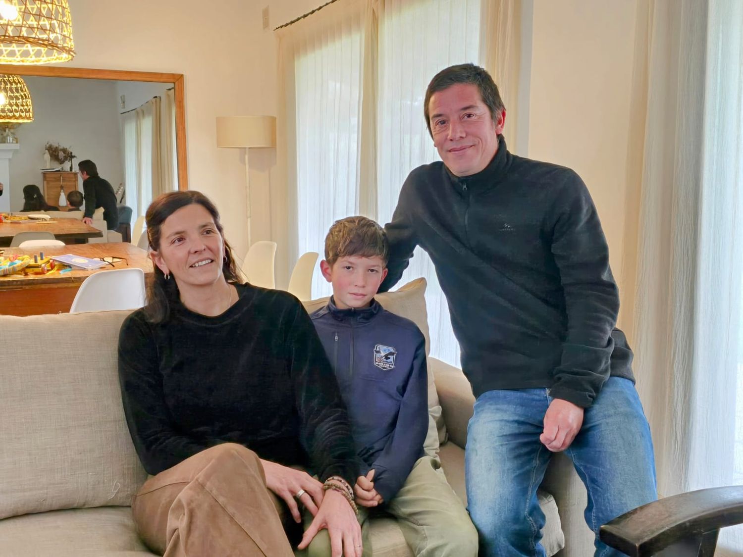 Integrantes del programa "Familias Solidarias" comparten su experiencia y destacan el cariño compartido