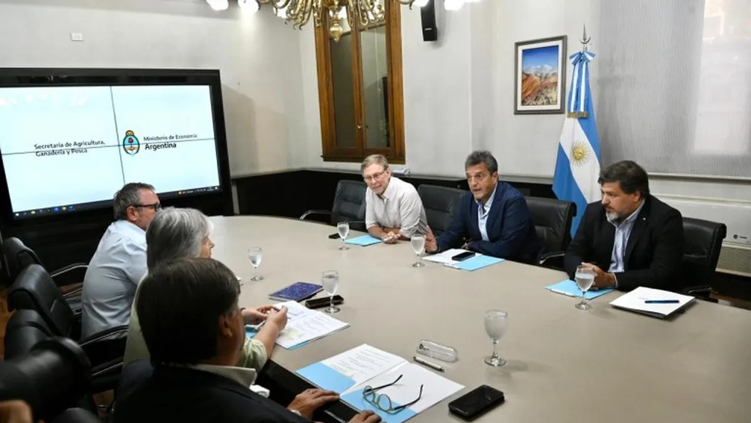 El Gobierno invertirá más de $1.000 millones para reforzar los controles por la gripe aviar