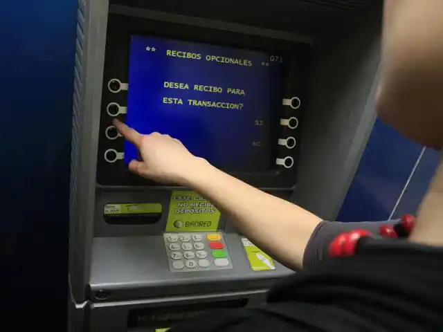 Completan esta semana el pago de haberes a empleados y jubilados provinciales